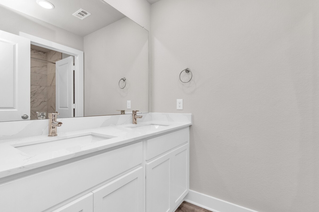 Photo - 21003 Bay Vlg Dr