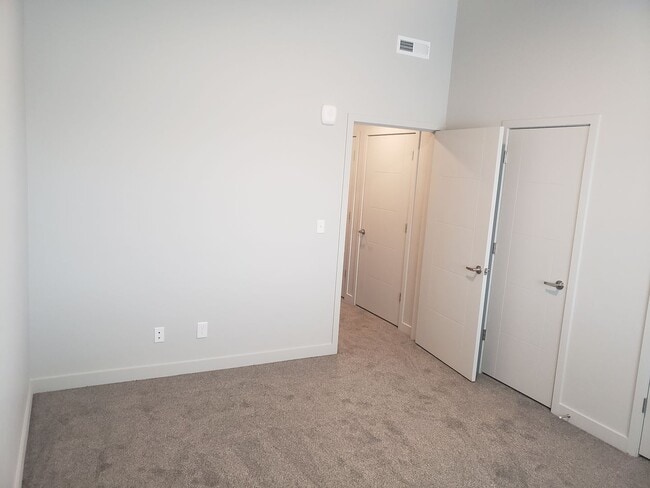 2 Bedroom Condo in Springville - 2 Bedroom Condo in Springville