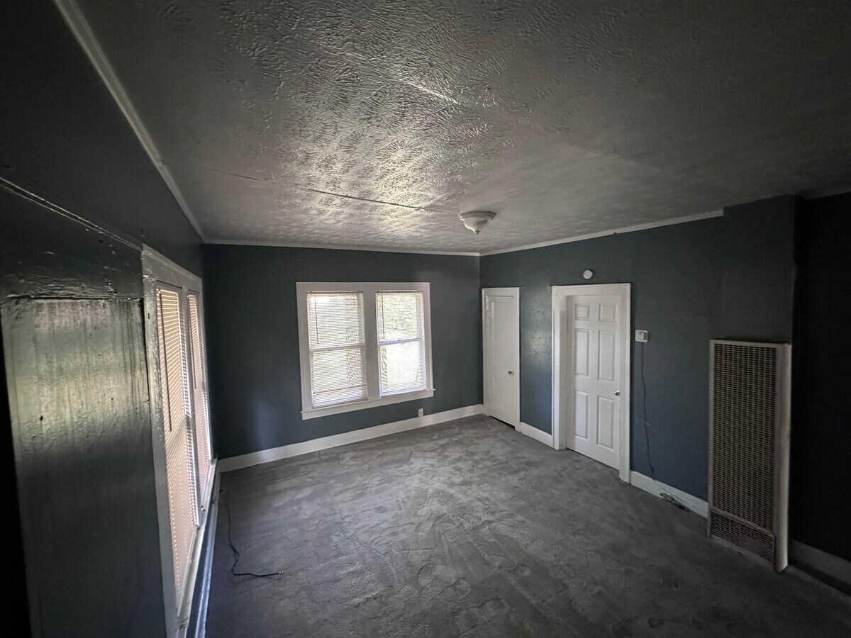 Photo - 2 Bed, 1 Bath House available