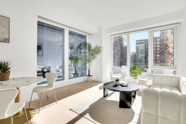 Photo - 138 E 50th St Unit 26C