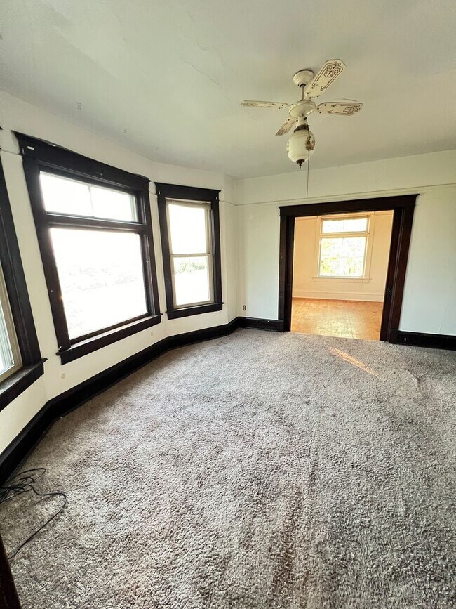 Photo - 910 N 22nd Ave W Unit 910 N 22nd Ave W - 3