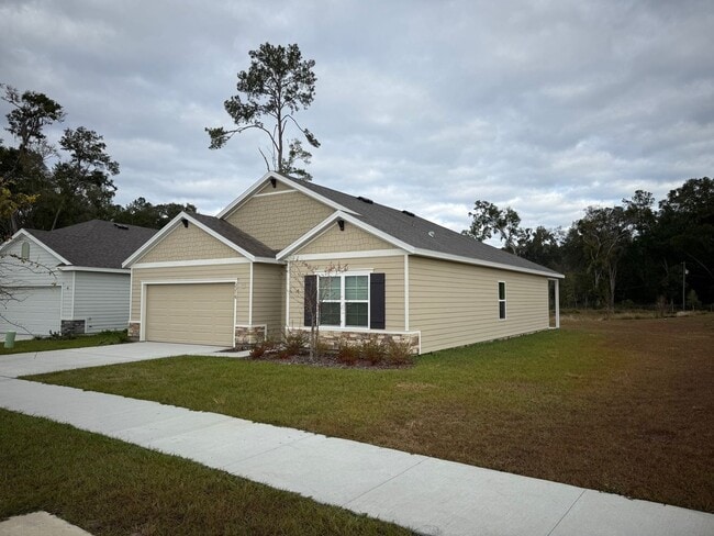 Photo - 4 Bedroom 2 Bath Convenient to Everything