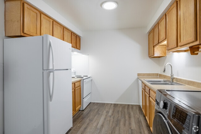 1BR, 1BA - 744SF - Traditional with in unit laundry - The Red Lion Rental