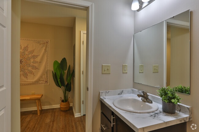 3BR, 3BA - Townhouse