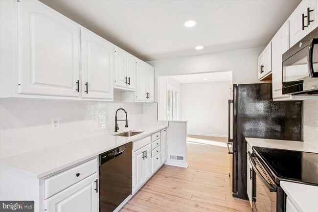 Photo - 11138 Byrd Dr