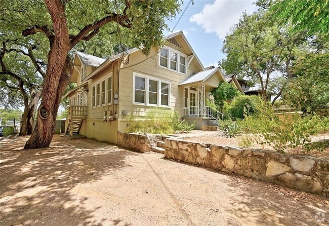 Building Photo - 1008 Daniel Dr Rental