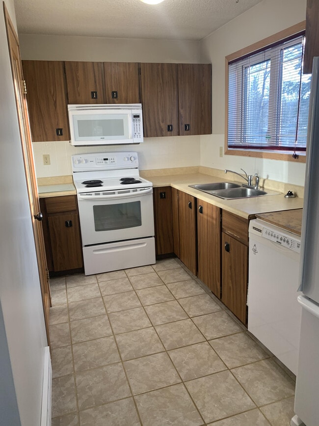 Building Photo - 5200 43rd St NE