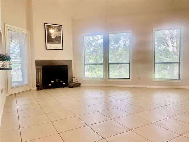 Photo - 4144 Greystone Way Unit 407