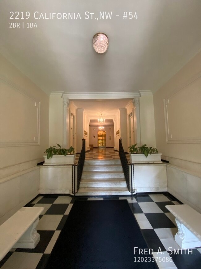 Photo - 2219 California St NW Unidad #54