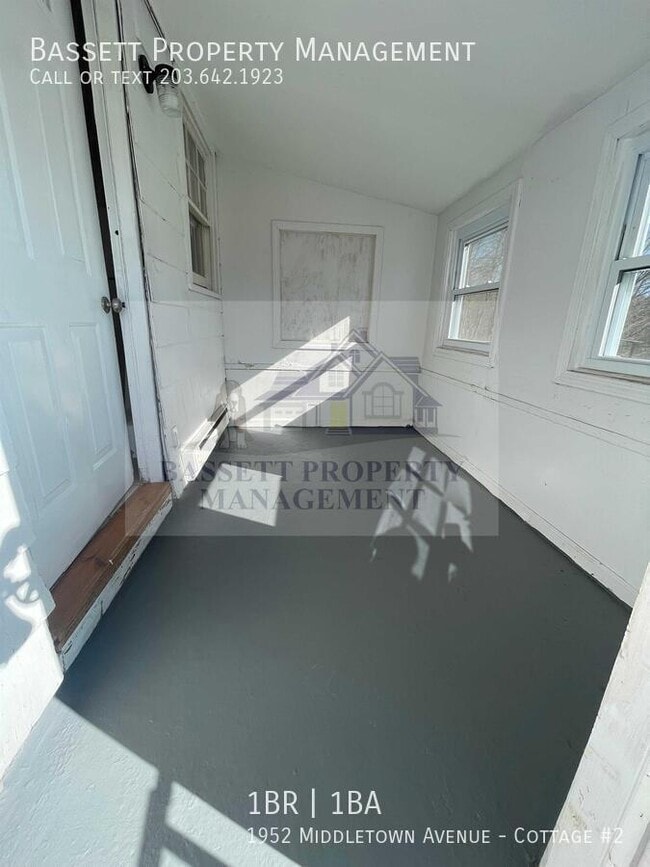 Photo - 1952 Middletown Ave