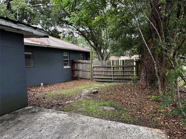 Photo - 724 NE 17th Ave
