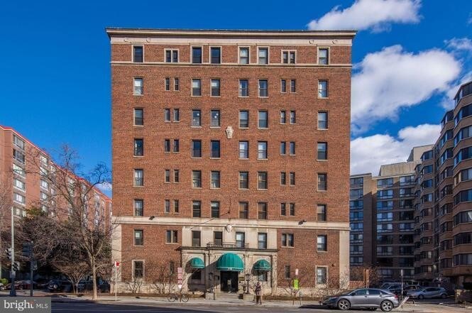 Photo - 1133 13th St NW