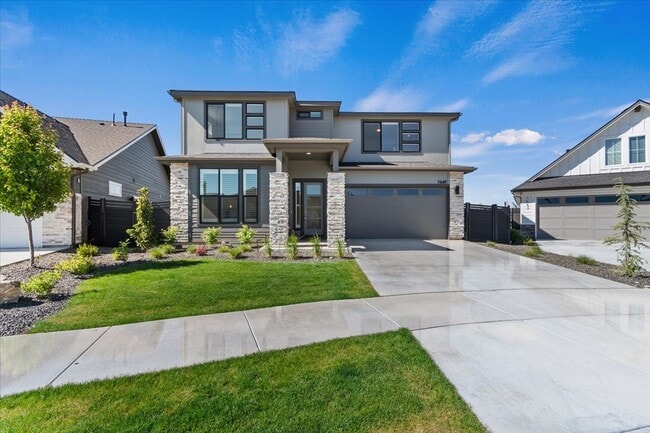 Building Photo - Custom Model Home on the Meridian Bluff