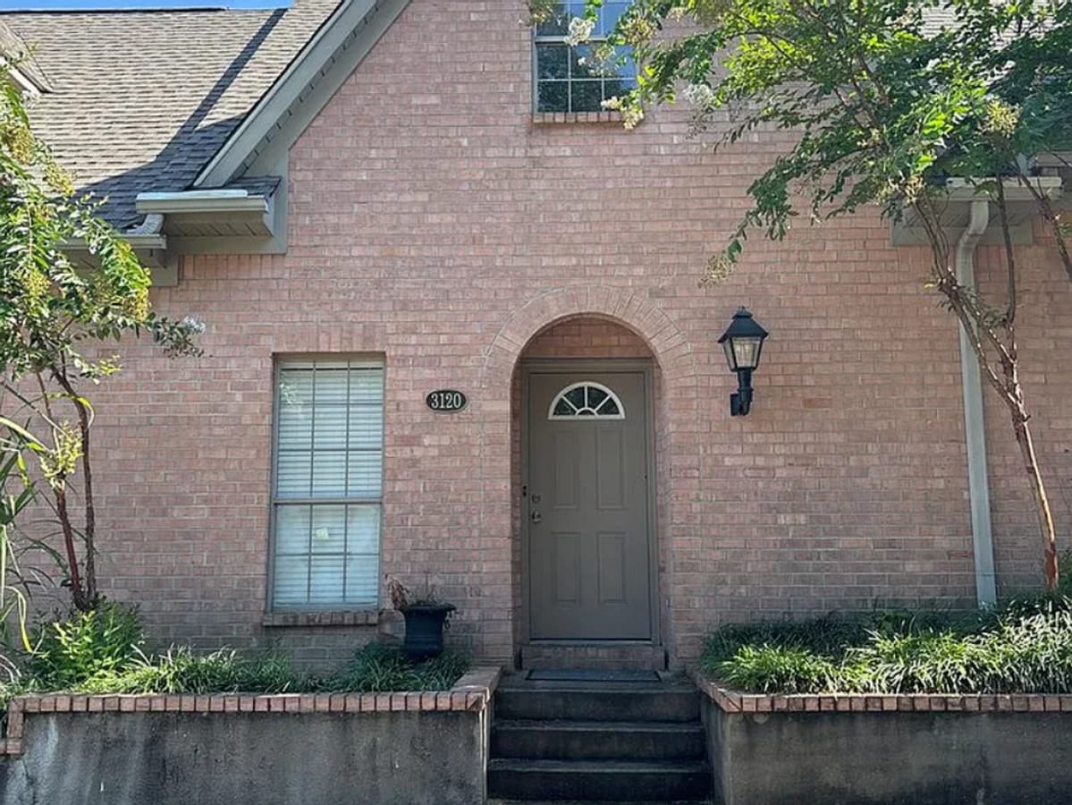 3 bedroom/2 bath - 3 bedroom/2 bath