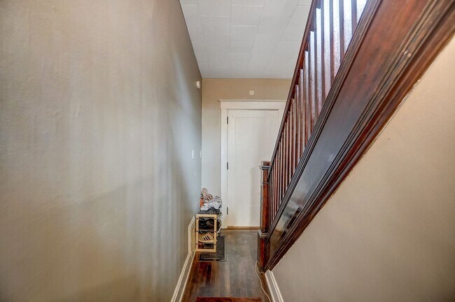 Photo - 350 Volkert St Unidad 1