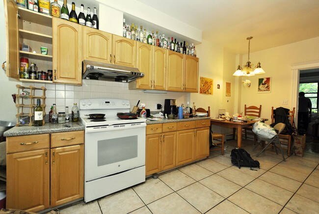 Photo - 209 St Paul St