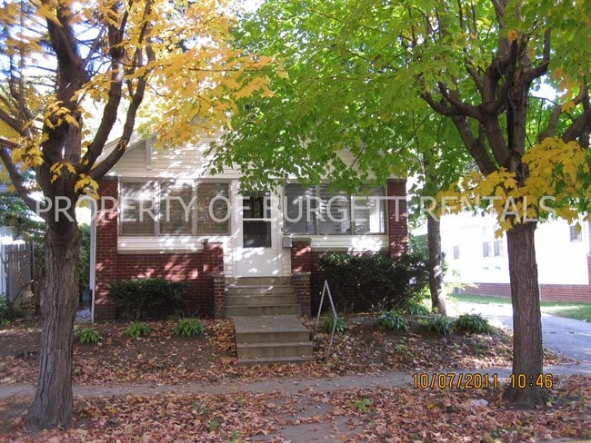 Building Photo - 410 Evergreen St Rental