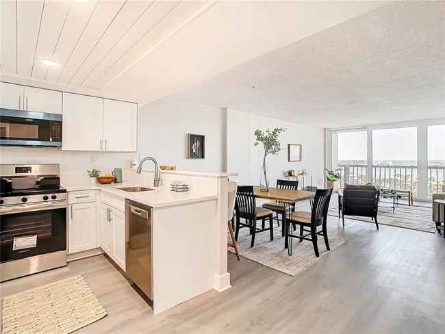 Photo - 400 Island Way Unit 1411