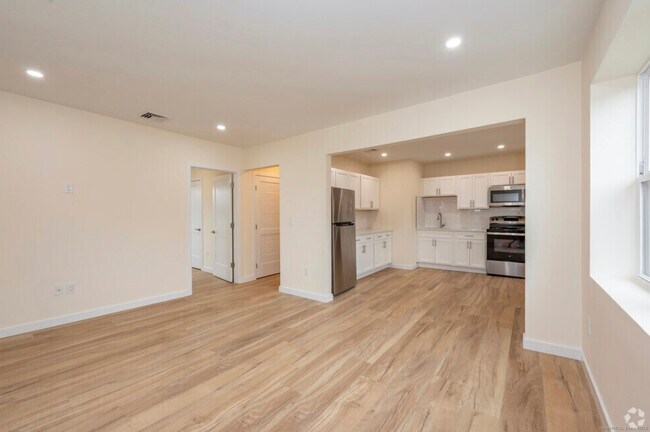 Photo - 141 Bridge St Unidad Apt. C