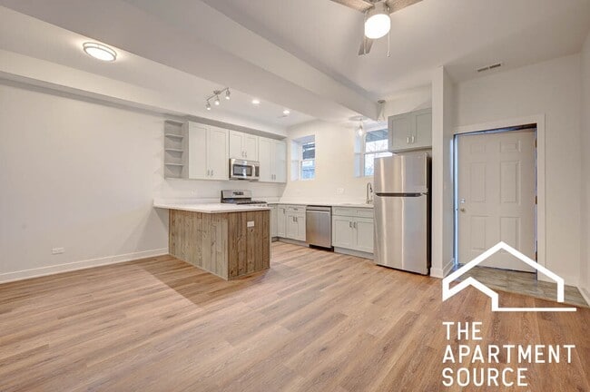 Photo - 1142 W 17th Pl Unit G