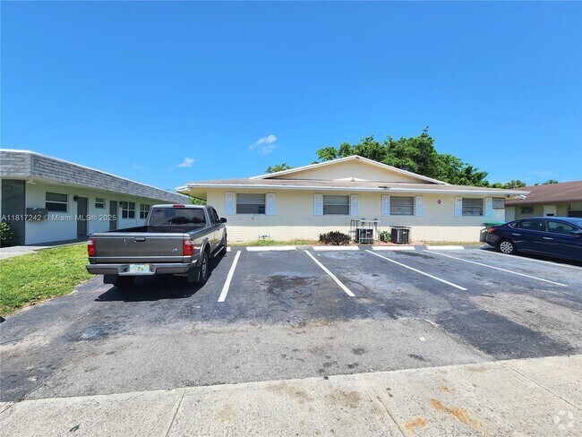 Building Photo - 2248 NW 59th Terrace Unit 1-4 Rental