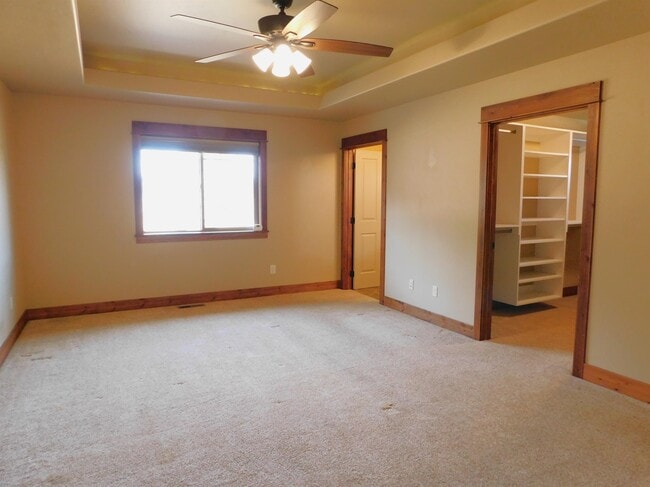 Photo - 117 Whispering Meadows Trail