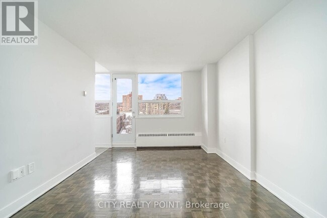 Photo - 1500 Bathurst St Unit 501