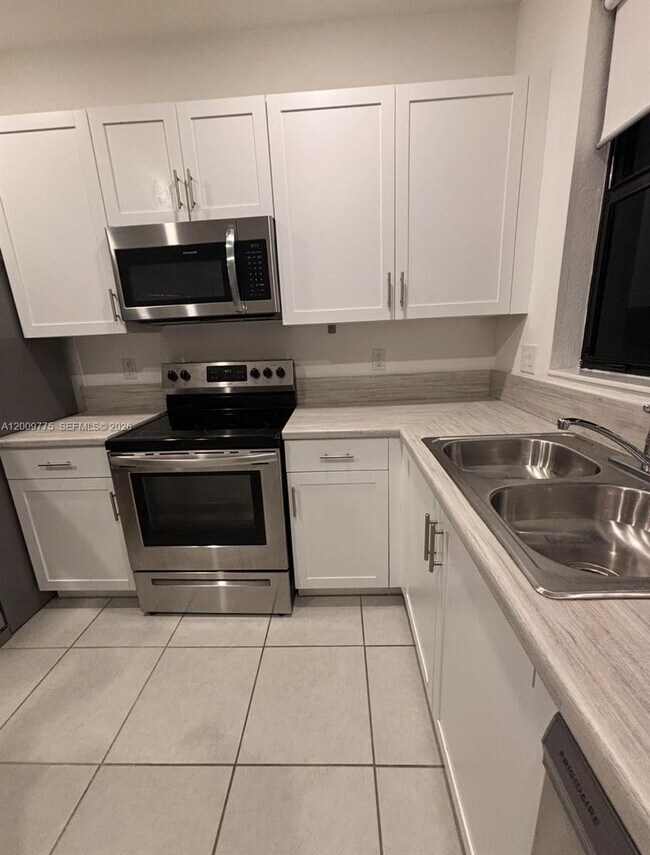 Photo - 20964 NE 8th Ave