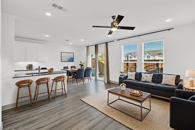 Photo - 1320 Hill Country Pl