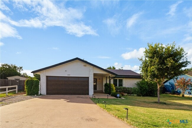 Photo - 600 Splitrock House
