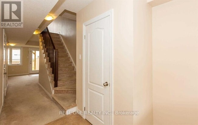 Photo - 16 Dorchester Ter