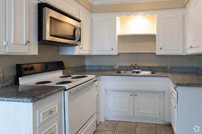 2BR, 2BA #11
