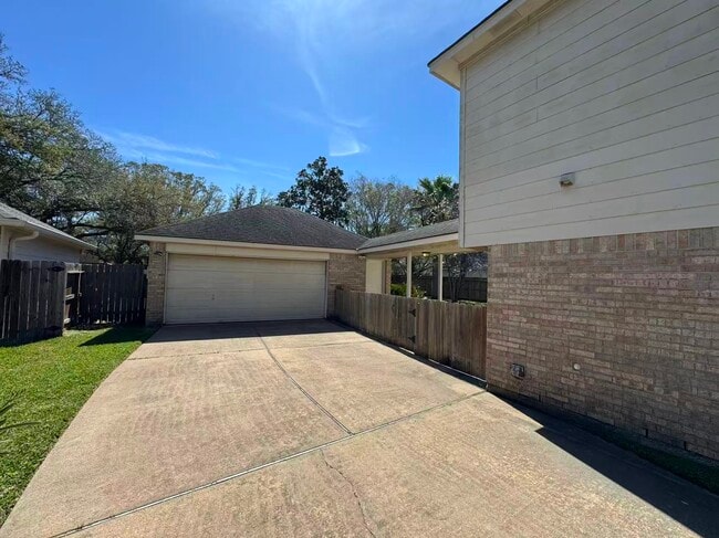 Photo - 2439 Shelby Park Dr