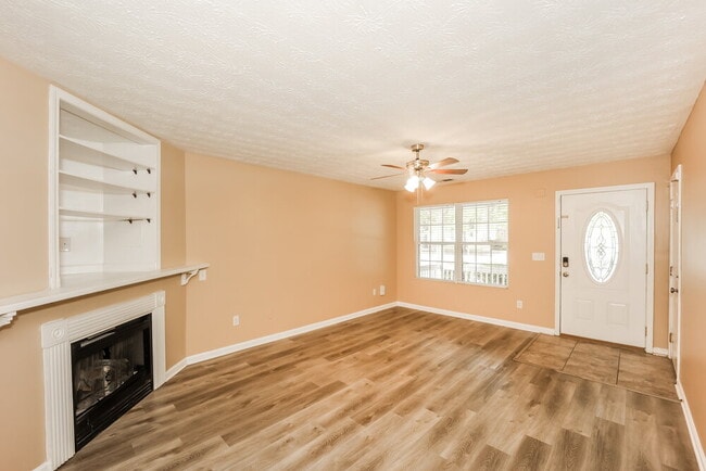 Photo - 468 Cathedral Dr