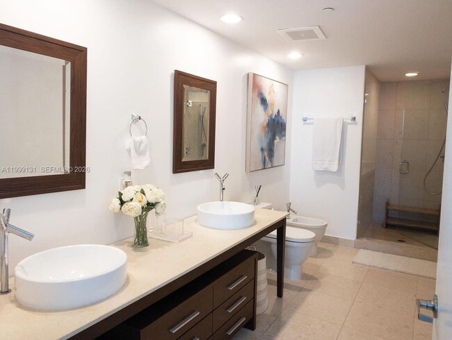 Photo - 475 Brickell Ave Unit 3915