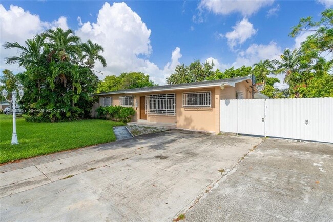 Photo - 5560 W 6th Ave