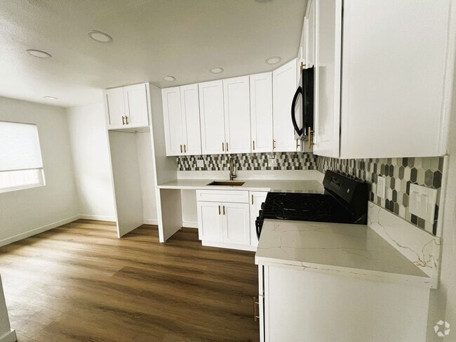 Building Photo - 13811 La Pat Pl Rental