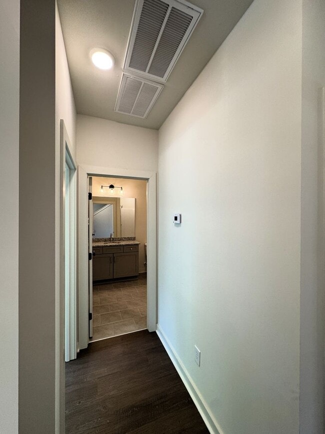 Photo - 2508 Freeman Rd SW