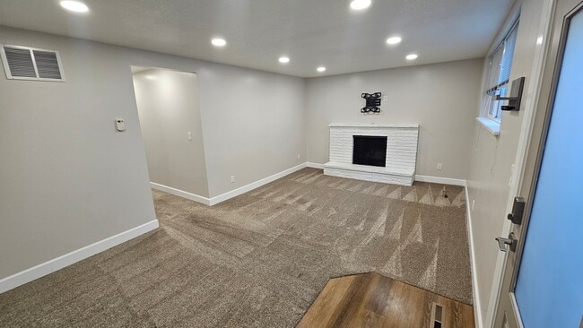 Photo - 2780 Wilshire Dr S