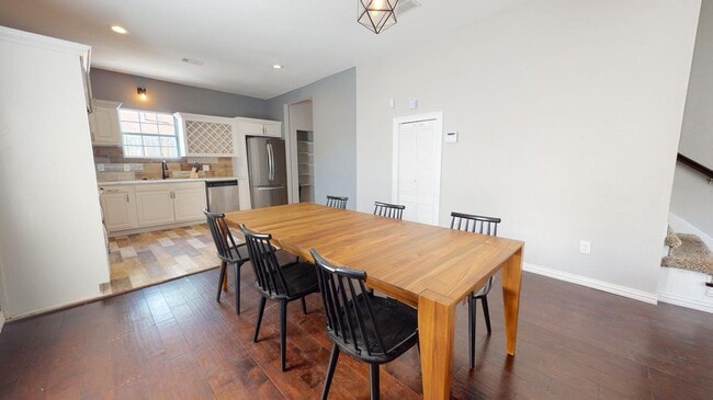 Photo - 745 W Brooklyn Ave