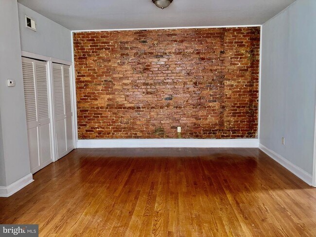 Photo - 4813 Baltimore Ave