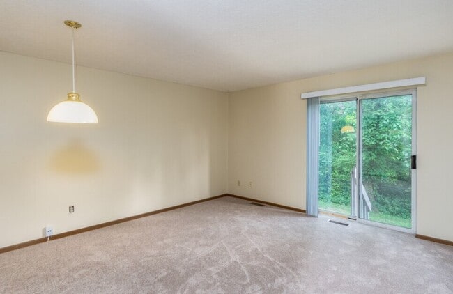 Photo - 2470 Wrens Dr S