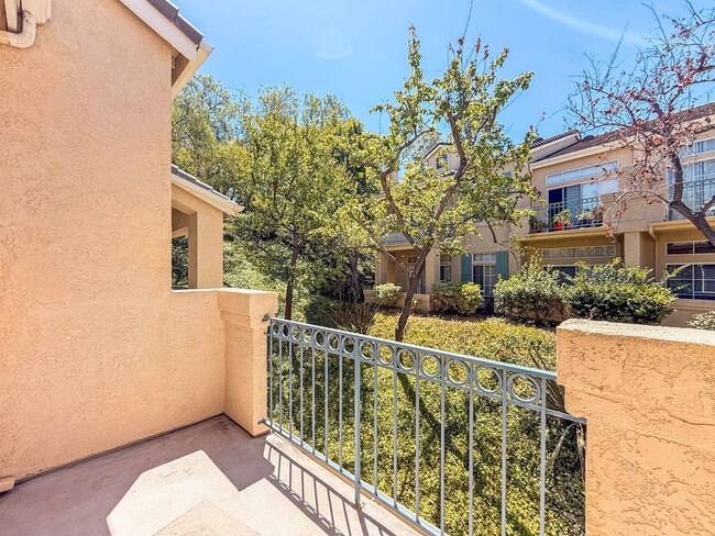 Photo - SD: 2BD/2BA Townhome with Private Balcony, 2-Car Garage, and Loft!