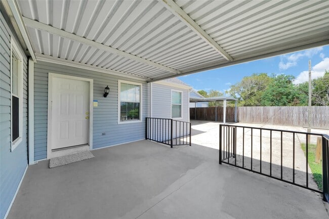 Photo - 10210 Moers Rd