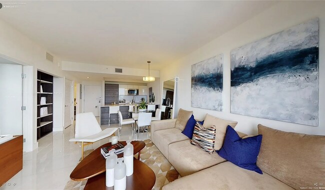 Photo - 301 Altara Ave Unidad 527 Rental