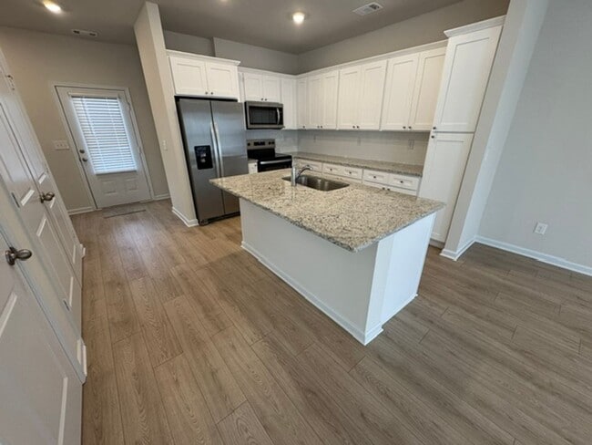 212 Rooker Dr