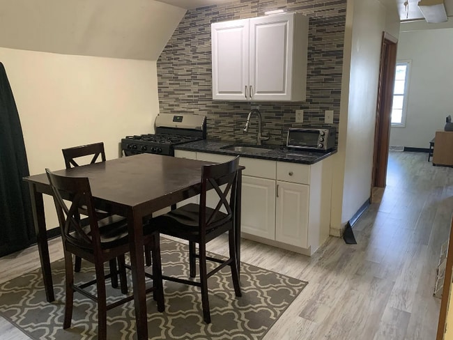 Photo - 61 Front St Unidad Rear