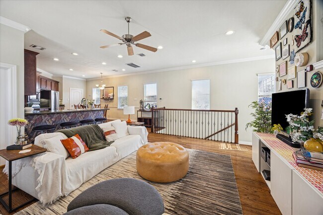 Photo - 2207 Austin St