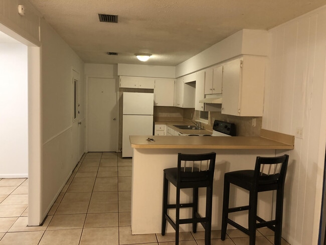 Photo - 617 NW 34th St