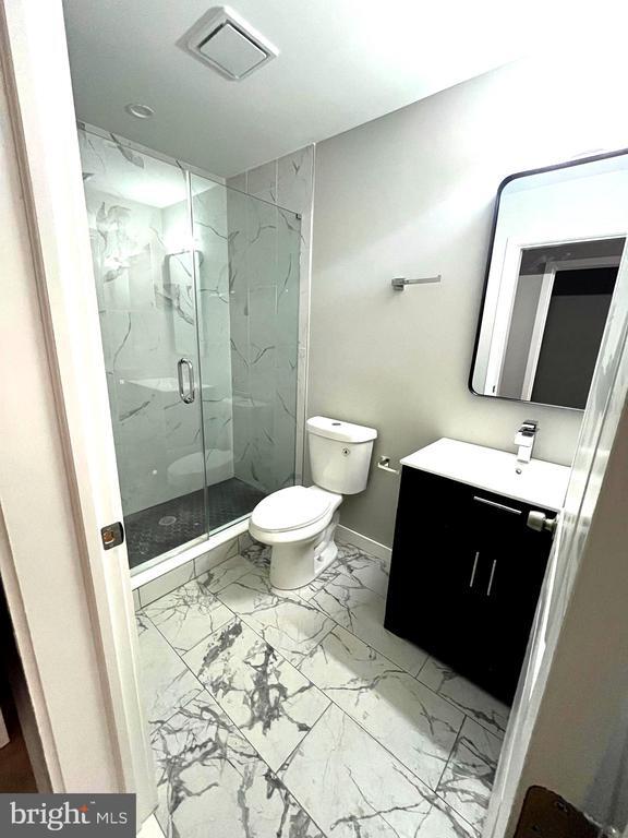 Building Photo - 100 Forrest Ave Unit 204 Rental